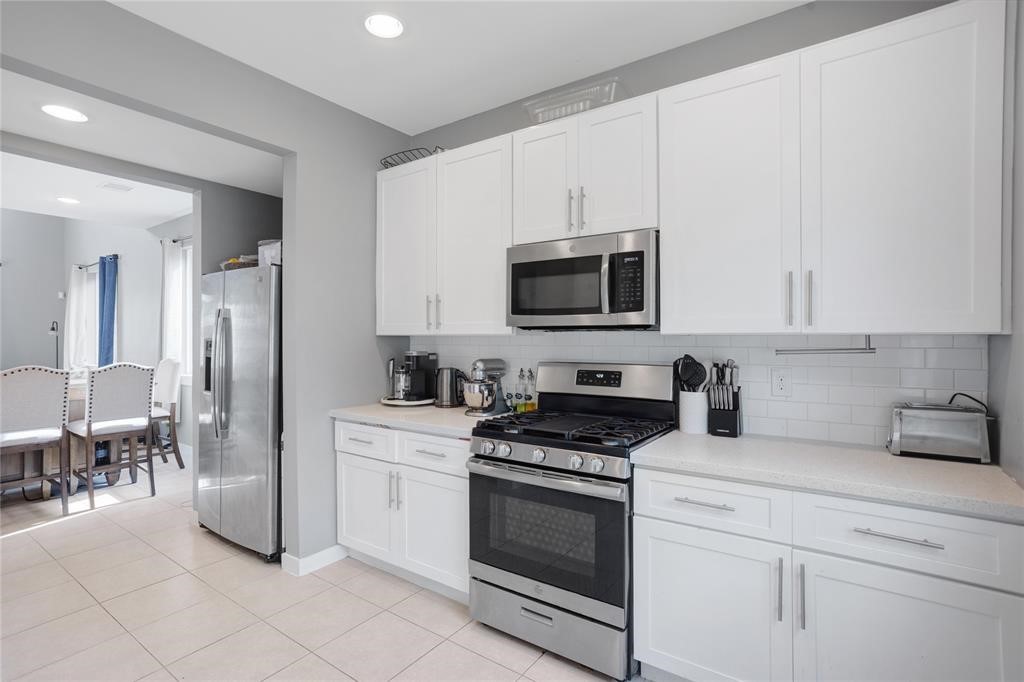 4625 Mallow Street Houston, TX 77051 - Photo 10 of 22