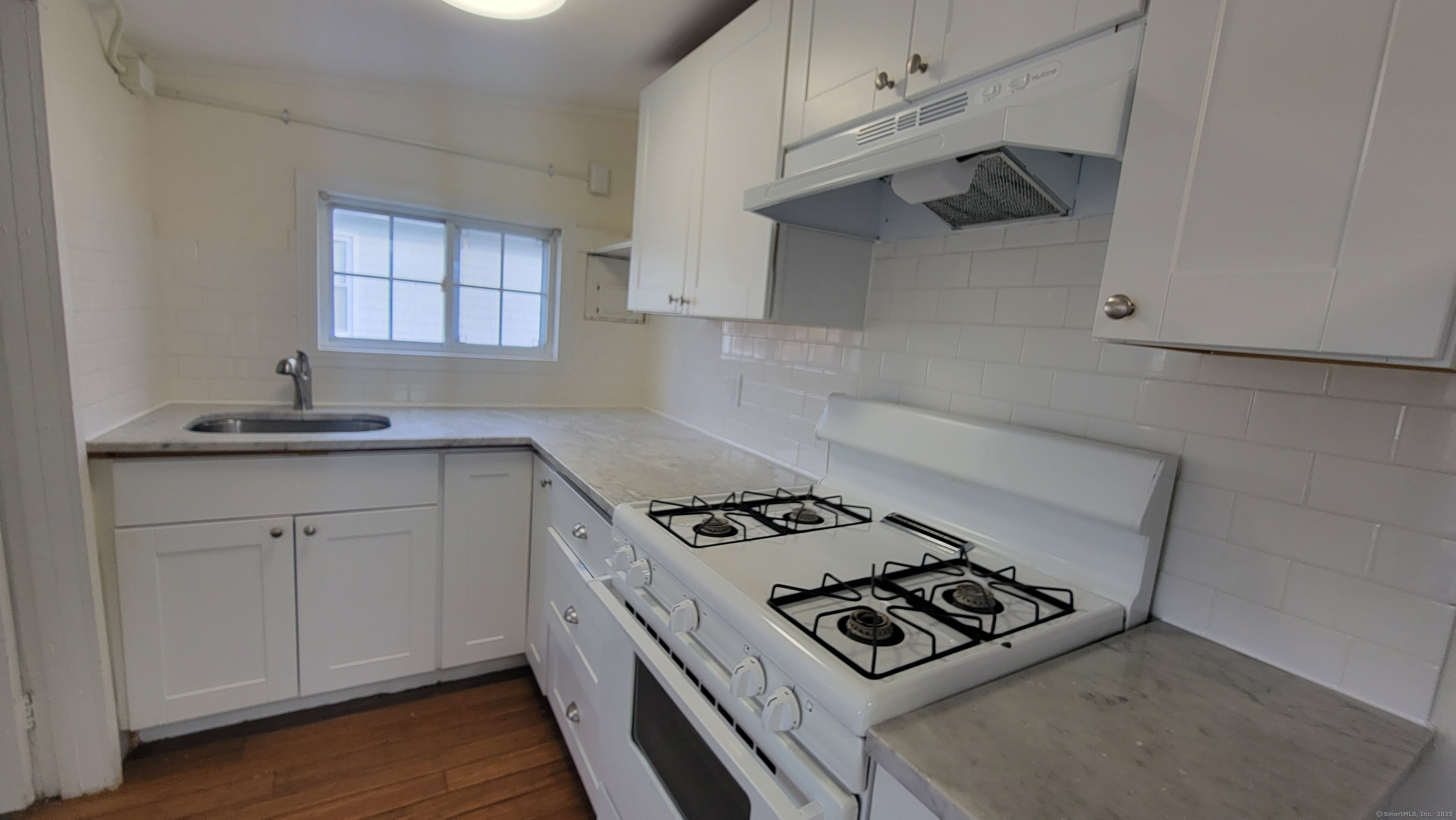 26 Melba Street Milford, CT 06460 - Photo 6 of 15