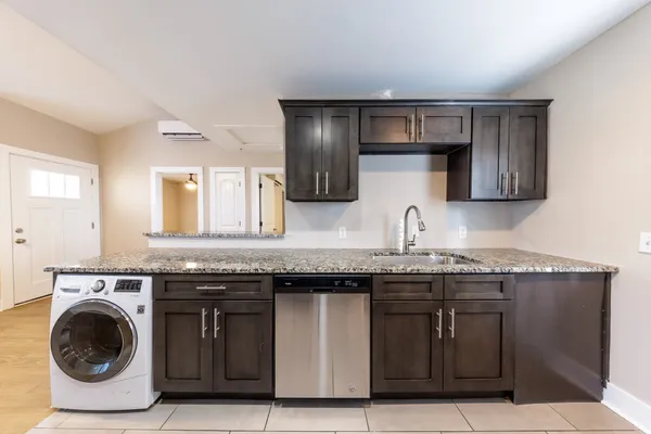 $1,500 | 1620 C Scovel Street, Nashville, TN 37208