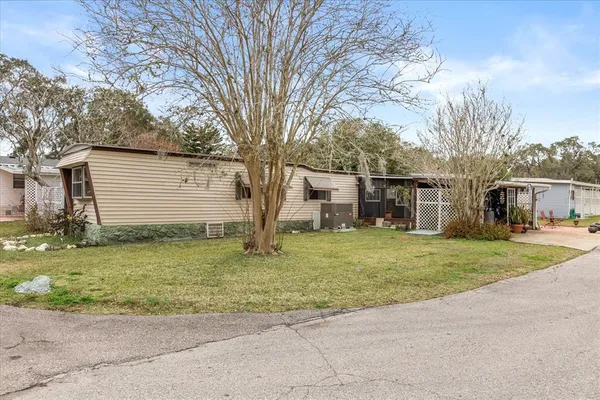 $100,000 | 1960 Pinewood Lane, Mount Dora, FL 32757
