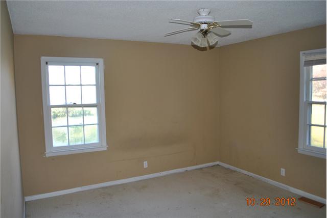 1500 C Booth Road Clarksville, TN 37042 - Photo 7 of 8 Master Bedroom