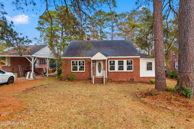 $160,000 | 205 Roanoke Avenue, Plymouth, NC 27962