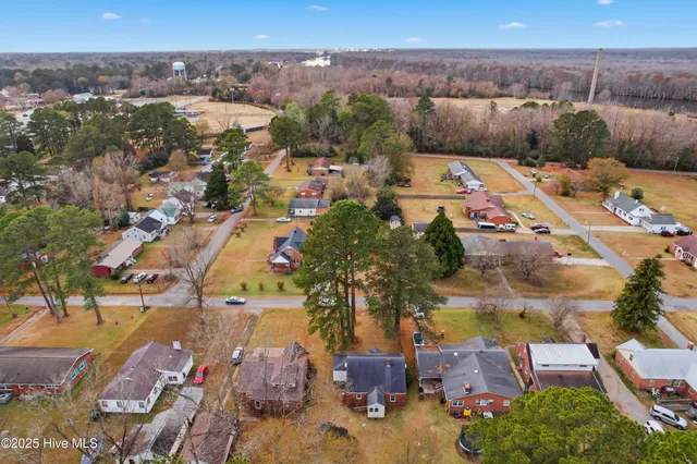 $160,000 | 205 Roanoke Avenue, Plymouth, NC 27962