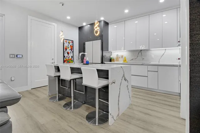 $870,000 | 6405 Northwest 105th Court, Doral, FL 33178