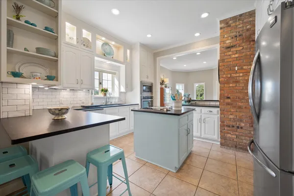 $490,000 | 67 South Lake Shore Drive, Ransom Canyon, TX 79366