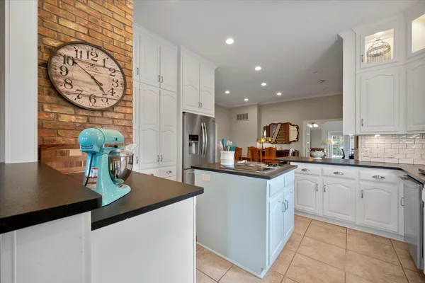 $490,000 | 67 South Lake Shore Drive, Ransom Canyon, TX 79366