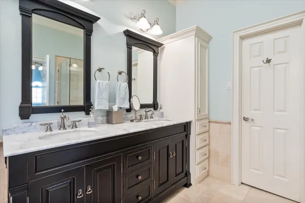 $490,000 | 67 South Lake Shore Drive, Ransom Canyon, TX 79366