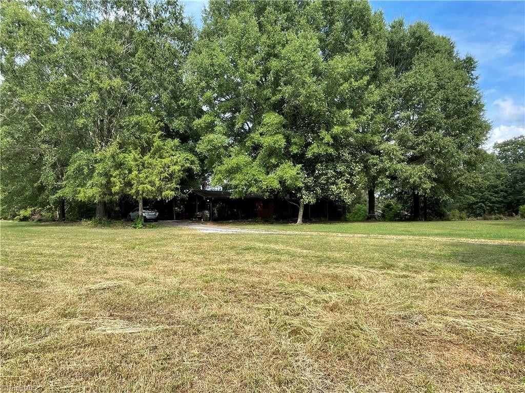 411 Johnson Road High Point, NC 27265 - Photo 11 of 26 Gallery Image 11