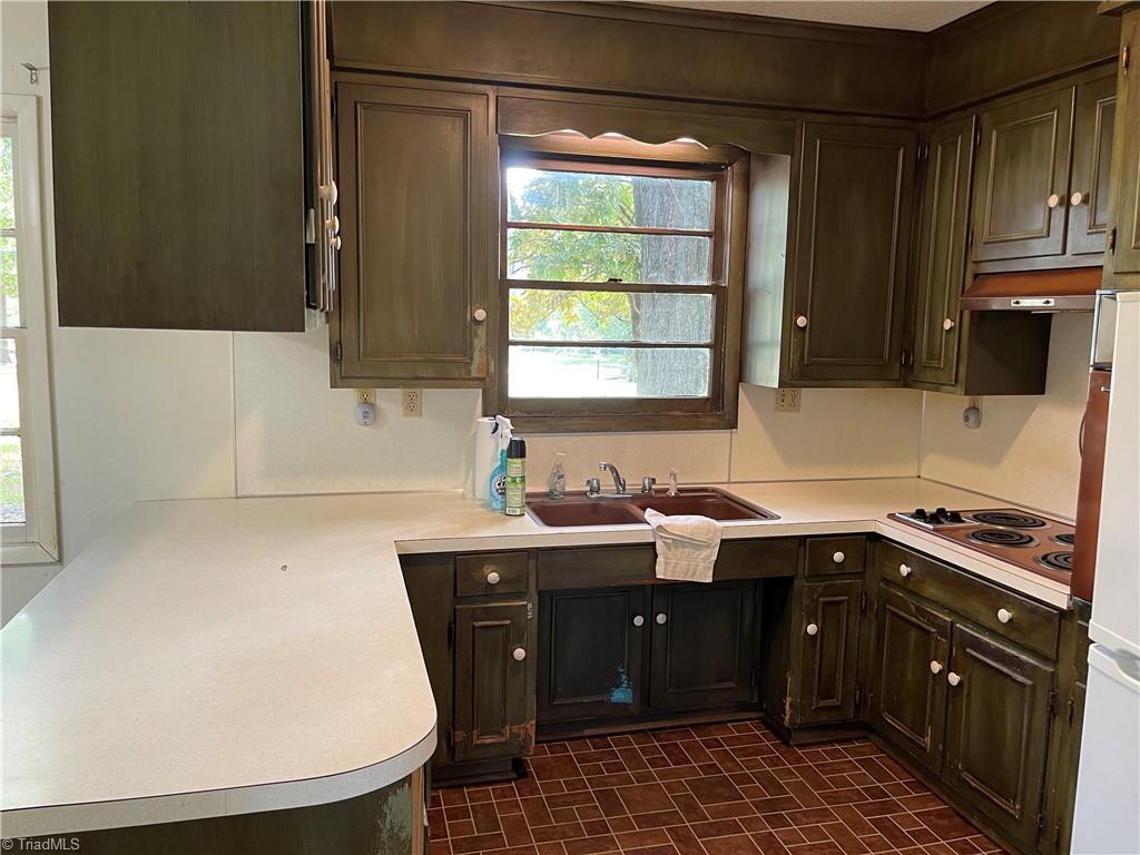 411 Johnson Road High Point, NC 27265 - Photo 13 of 26 Gallery Image 13