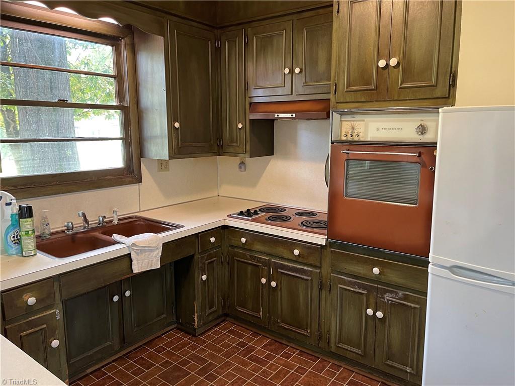 411 Johnson Road High Point, NC 27265 - Photo 15 of 26 Gallery Image 15