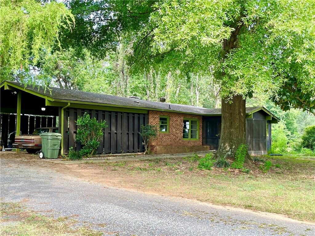 411 Johnson Road High Point, NC 27265 - Photo 3 of 26 Gallery Image 3