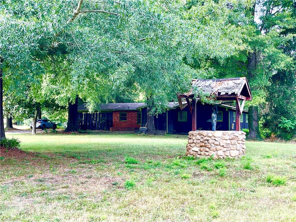 411 Johnson Road High Point, NC 27265 - Photo 10 of 26 Gallery Image 10
