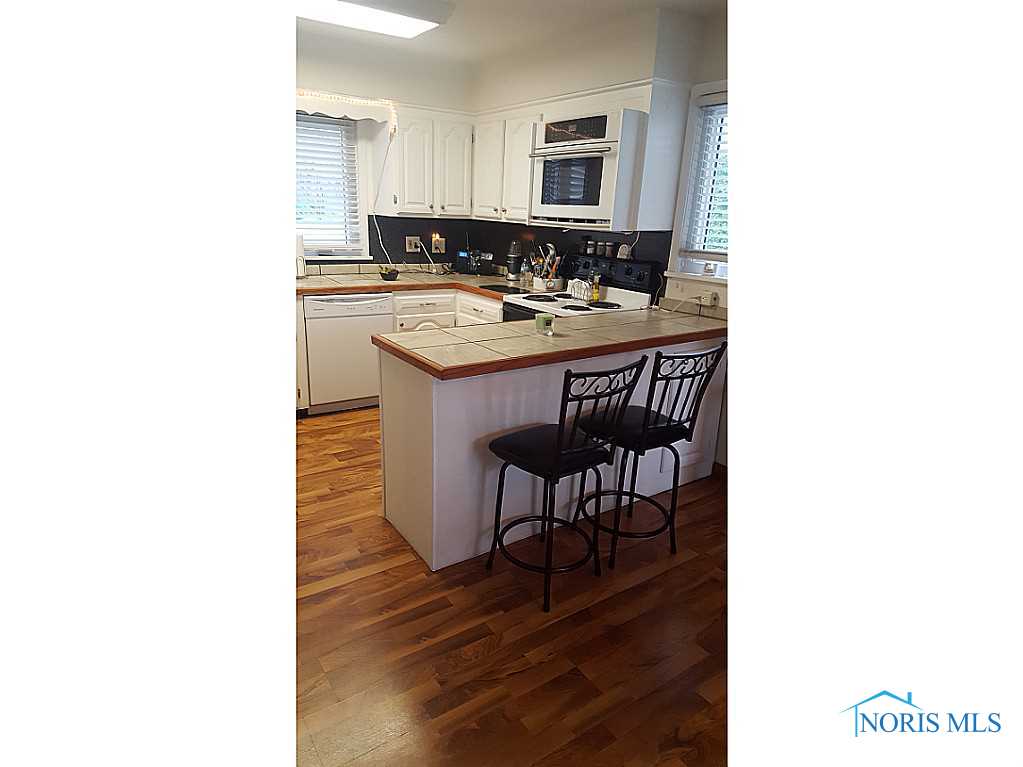 24 Lansdowne Road Toledo, OH 43623 - Photo 2 of 16 Gallery Image 2