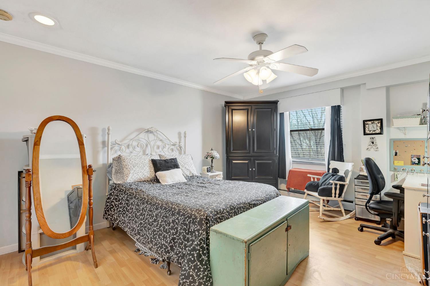 1815 William Howard Taft Road, Unit 501 Cincinnati, OH 45206 - Photo 13 of 32