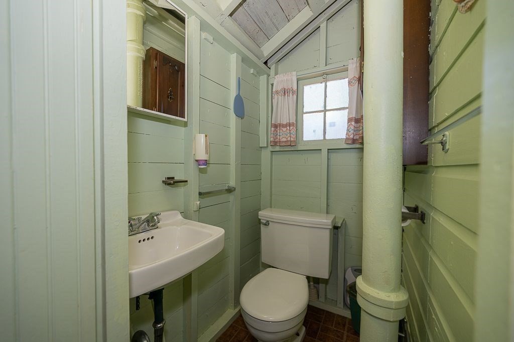 34 West Point Road Webster, MA 01570 - Photo 15 of 21 Gallery Image 15