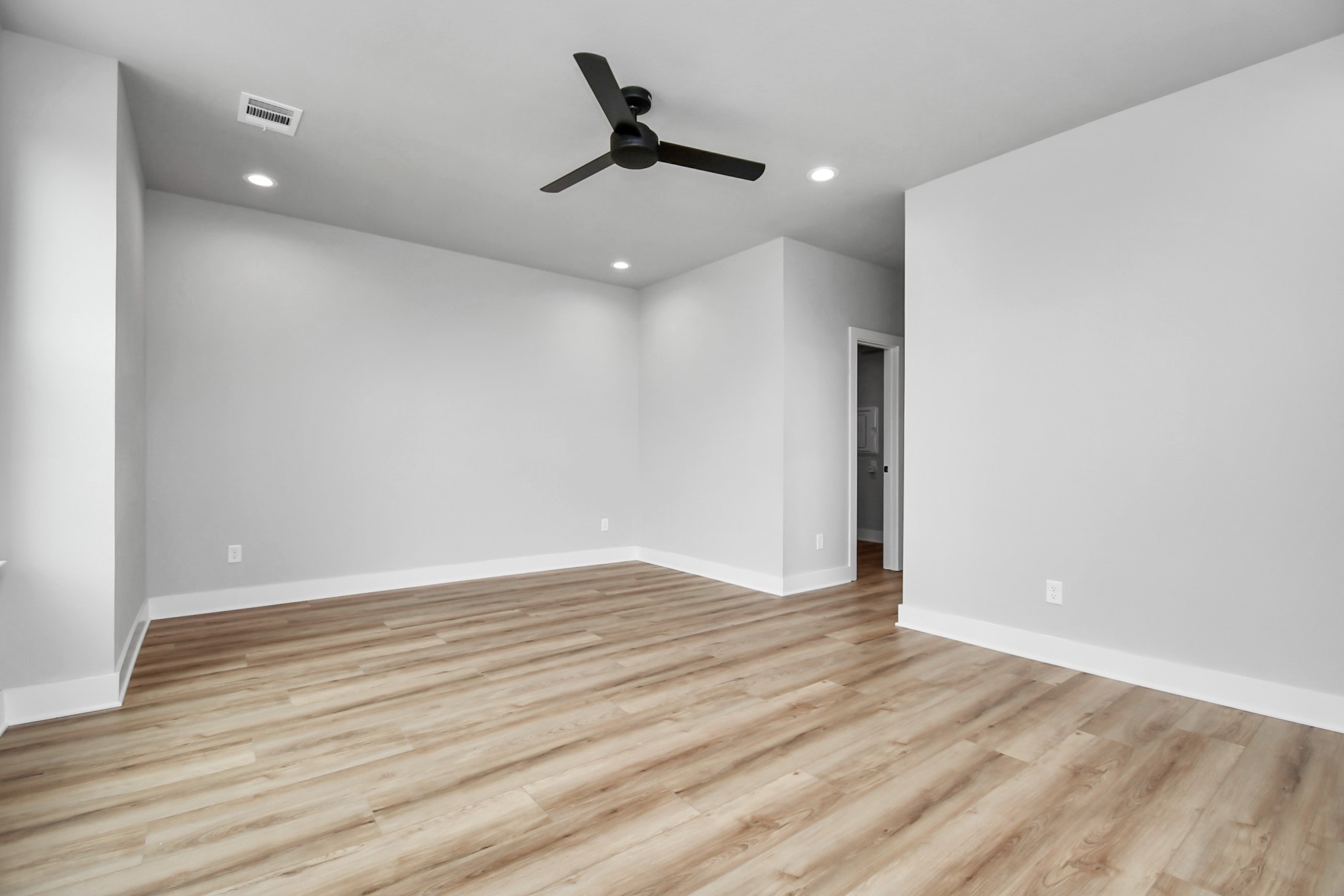6817 Peerless Street Houston, TX 77021 - Photo 37 of 42 Gallery Image 37