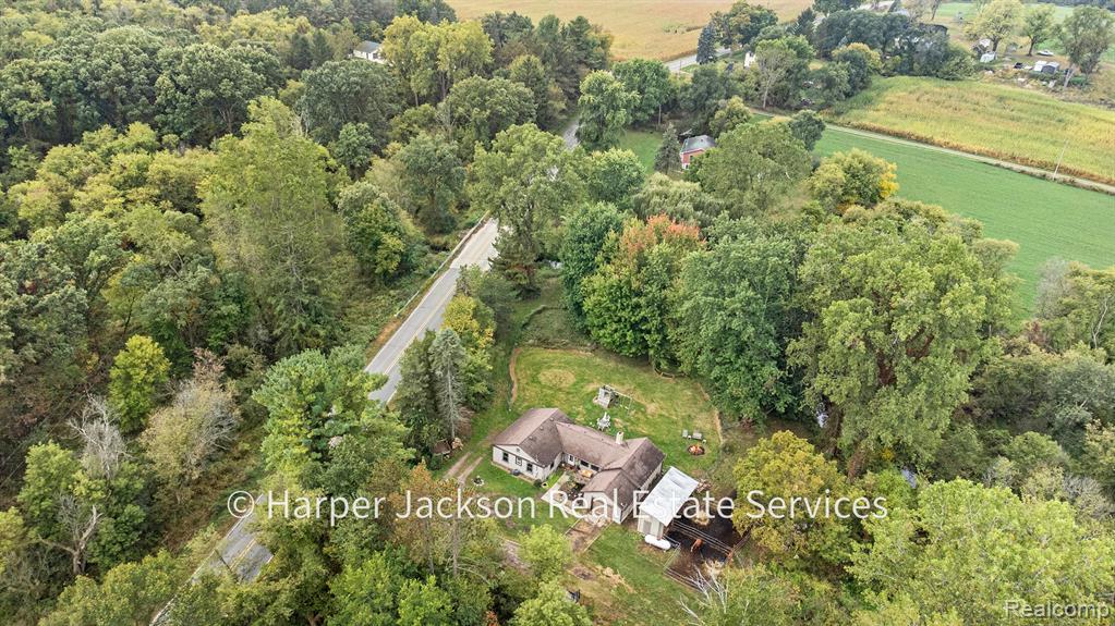 5621 Beard Road Byron, MI 48418 - Photo 5 of 34