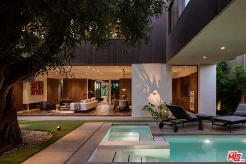 $5,500,000 | 4263 Le Bourget Avenue, Culver City, CA 90232