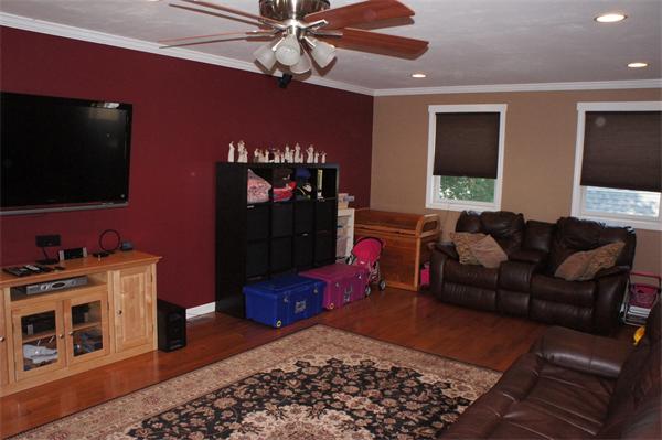 8 Roosevelt Road Holbrook, MA 02343 - Photo 8 of 29 Gallery Image 8