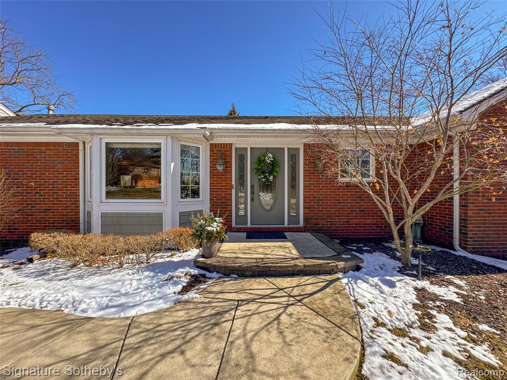 26170 Steele Road Farmington, MI 48331 - Photo 3 of 41 Gallery Image 3