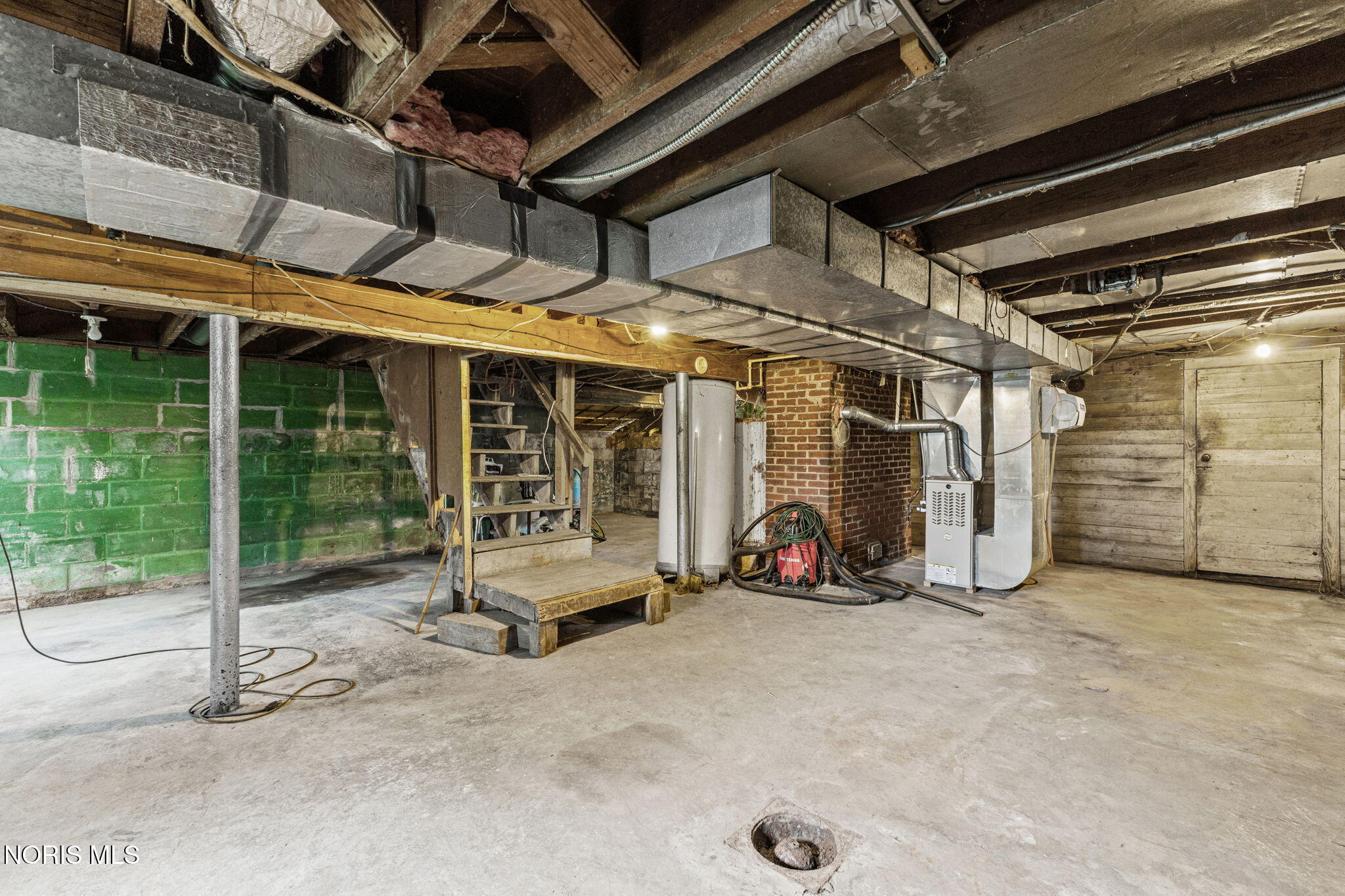 8905 Mandell Road Perrysburg, OH 43551 - Photo 12 of 16 Gallery Image 12