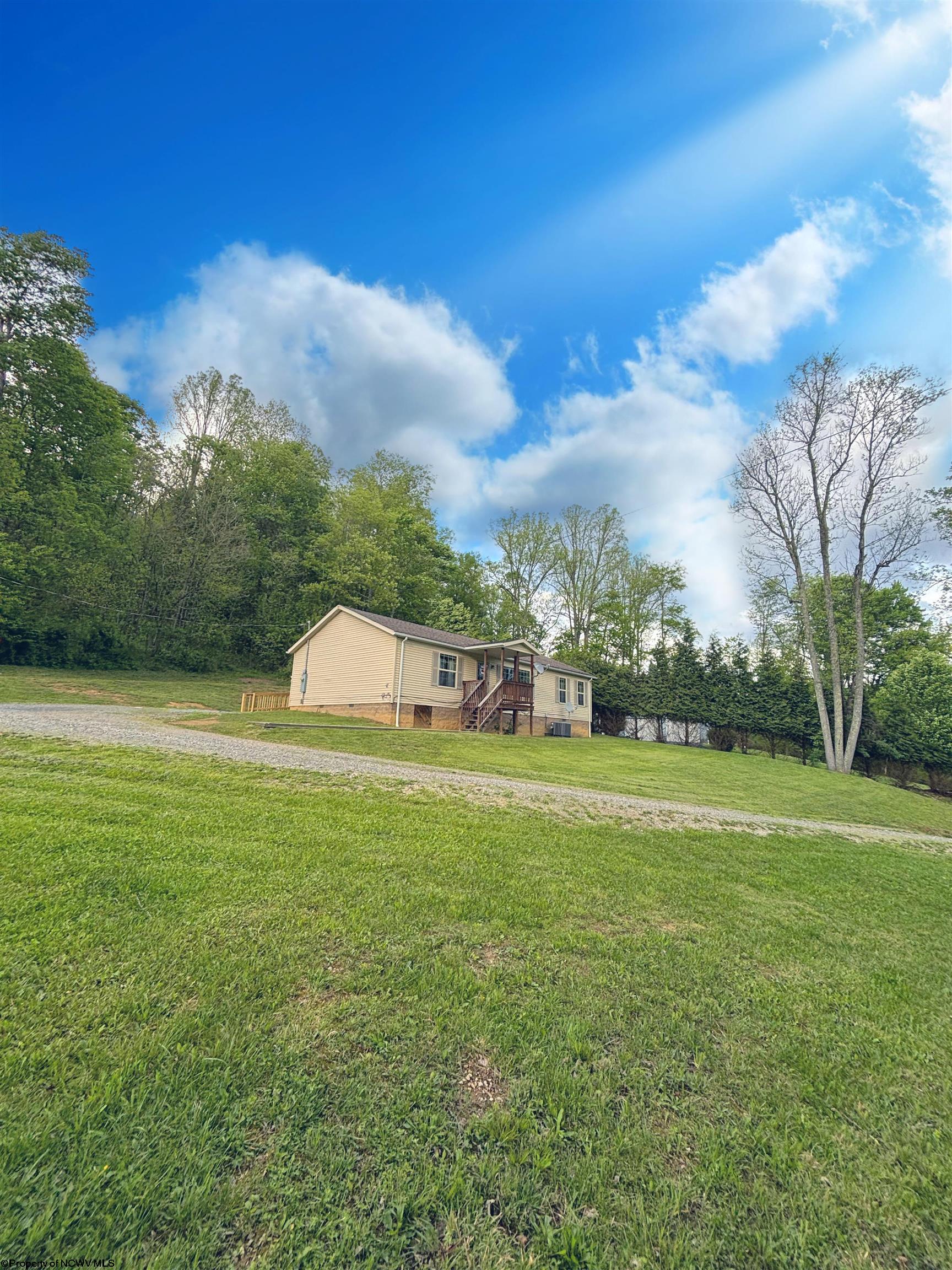 430 Bingamon Road Worthington, WV 26591 - Photo 2 of 26 Gallery Image 2