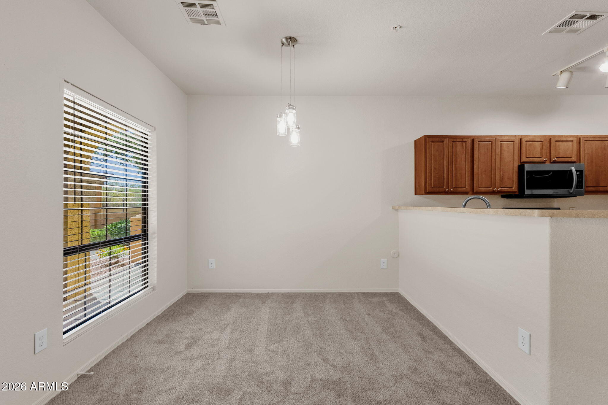 1702 East Bell Road, Unit 177 Phoenix, AZ 85022 - Photo 7 of 46 Kitchen and Dinning