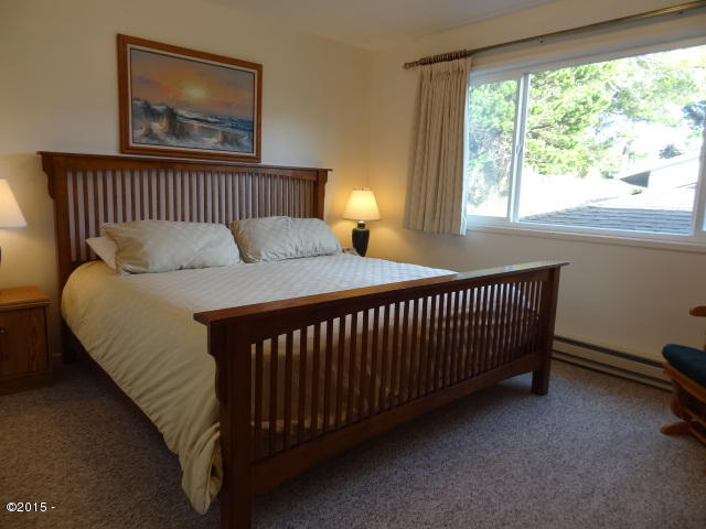 4229 Southwest Us-101 Lincoln City, OR 97367 - Photo 7 of 9 Spacious bedroom with private view