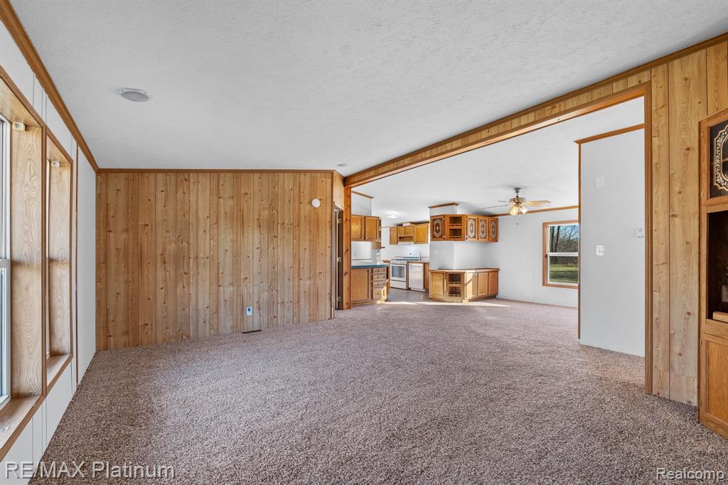 12853 Barnes Road Byron, MI 48418 - Photo 4 of 23