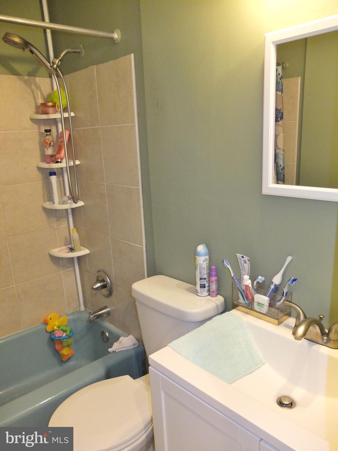 9269 Taney Road Manassas, VA 20110 - Photo 6 of 7 Bath