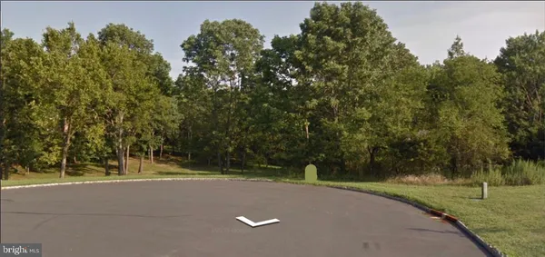 $750,000 | 6 Roosevelt Avenue, Pennington, NJ 08534
