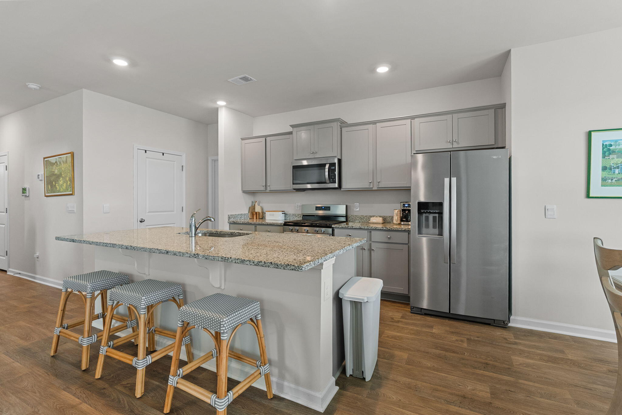 134 Ivory Shadow Road Summerville, SC 29486 - Photo 13 of 46 Large Kitchen