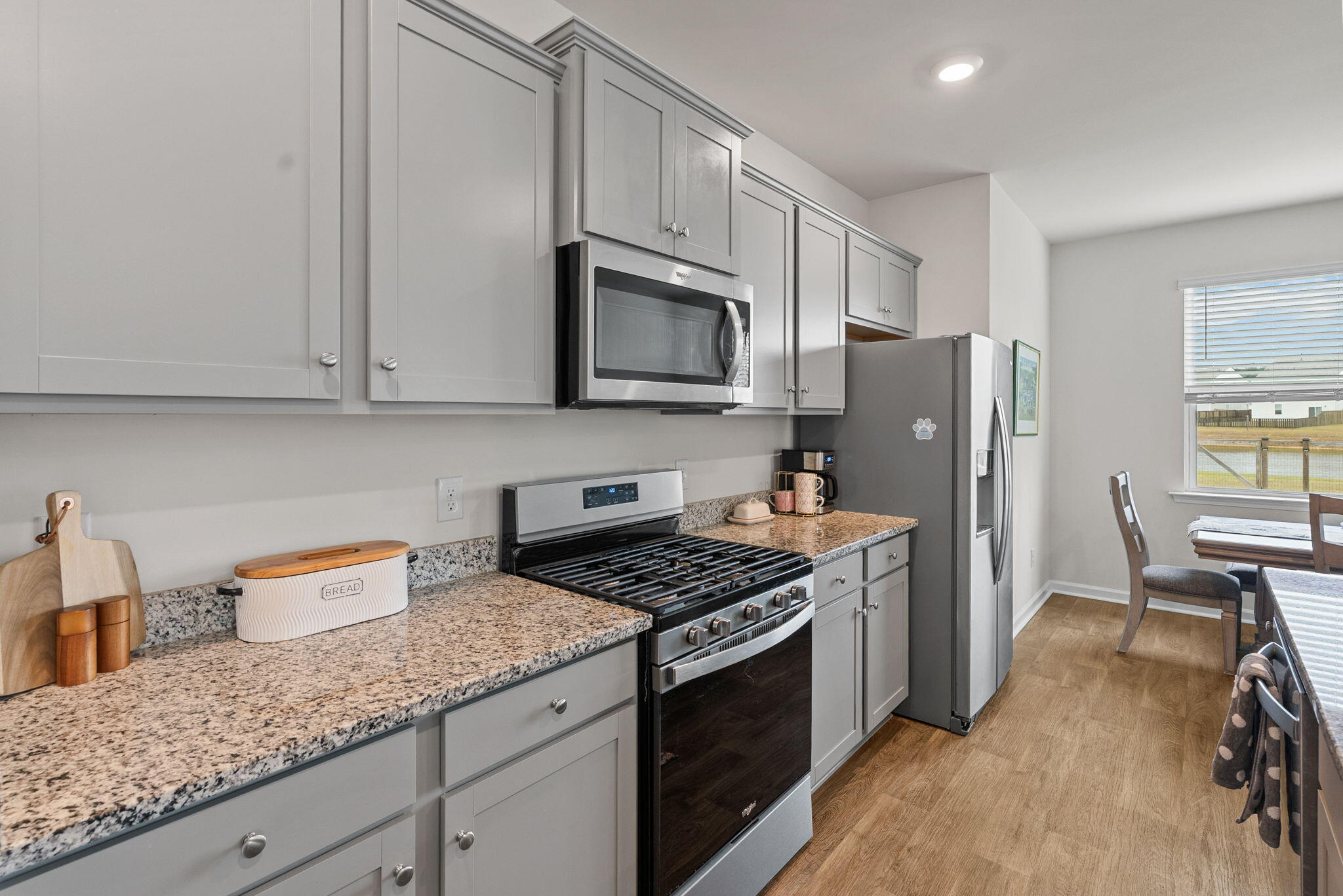134 Ivory Shadow Road Summerville, SC 29486 - Photo 9 of 46 Kitchen
