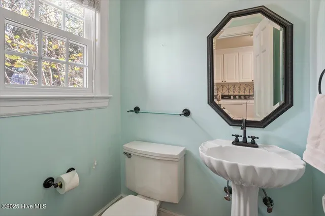 $519,000 | 3325 North Walnut Street, Farmville, NC 27828