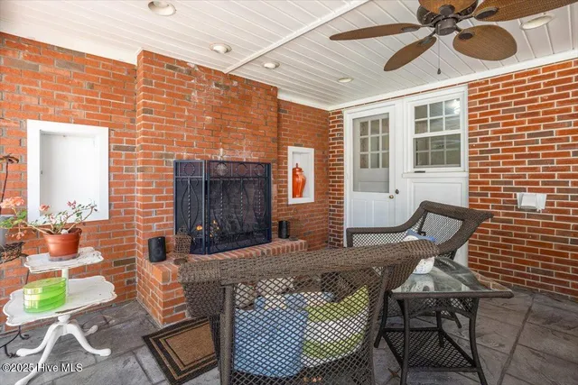 $519,000 | 3325 North Walnut Street, Farmville, NC 27828