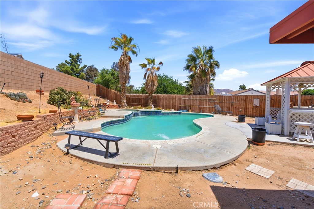 16433 Pauhaska Road Apple Valley, CA 92307 - Photo 36 of 50