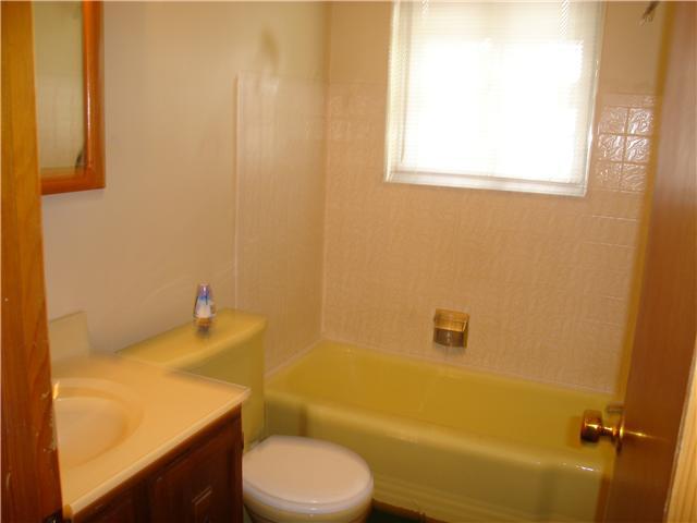 4504 Hartwell Road Columbus, OH 43224 - Photo 6 of 8 Gallery Image 6