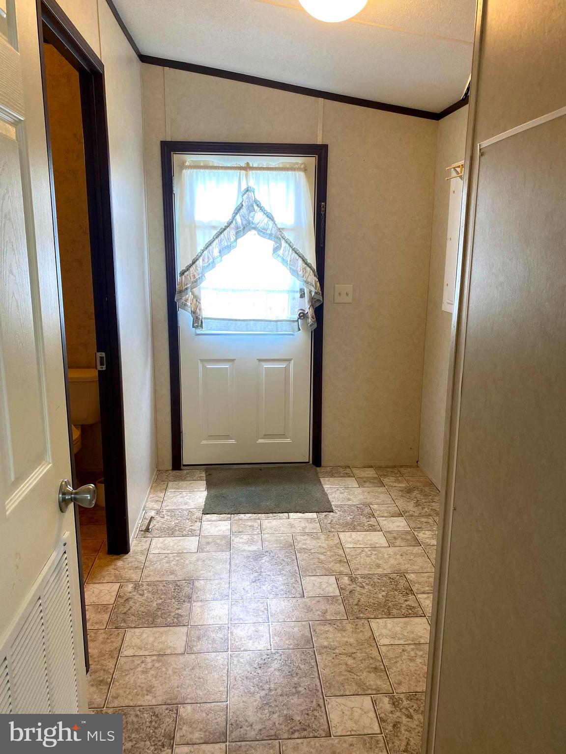 12114 Walnut Point Road Hagerstown, MD 21740 - Photo 9 of 20 Gallery Image 9