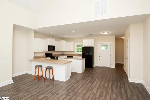 $322,900 | 128 Willys Creek Circle, Pickens, SC 29671