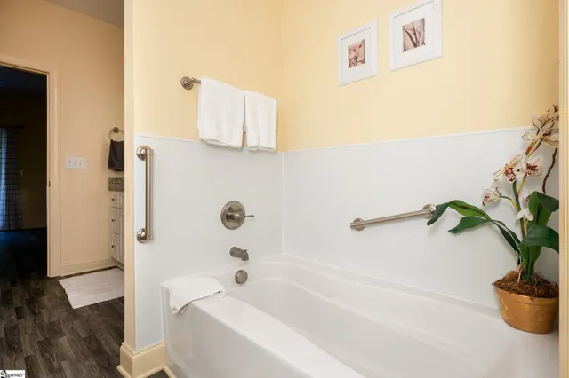 $322,900 | 128 Willys Creek Circle, Pickens, SC 29671