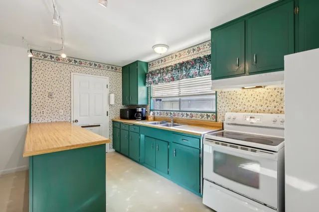 $875,000 | 3055 Bostick Avenue, Marina, CA 93933