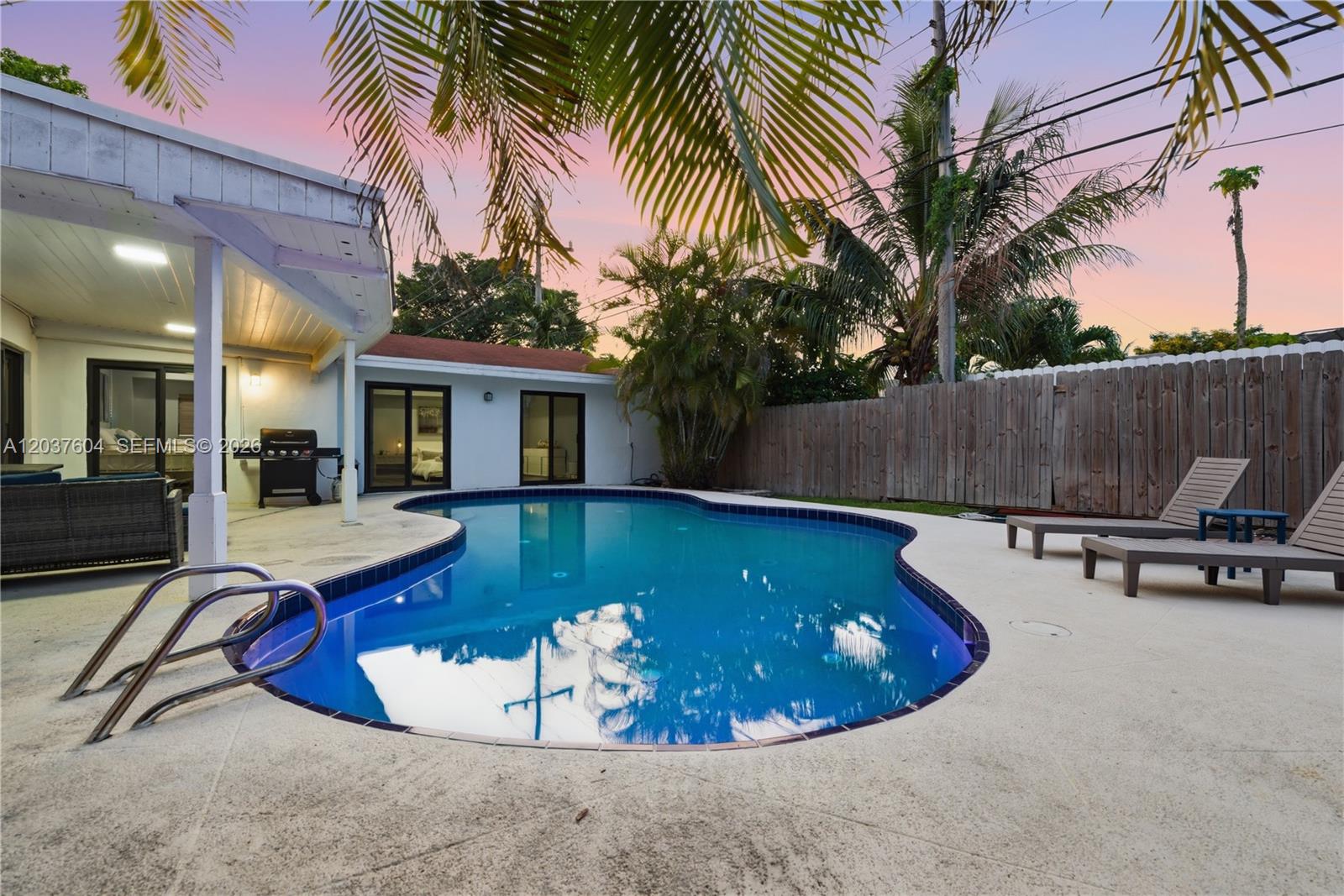 7395 Southwest 39th Street Miami, FL 33155 - Photo 36 of 48