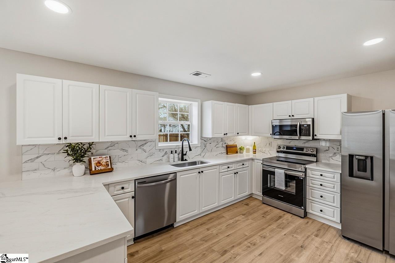 2 Wheat Cressing Court Greenville, SC 29607 - Photo 13 of 47