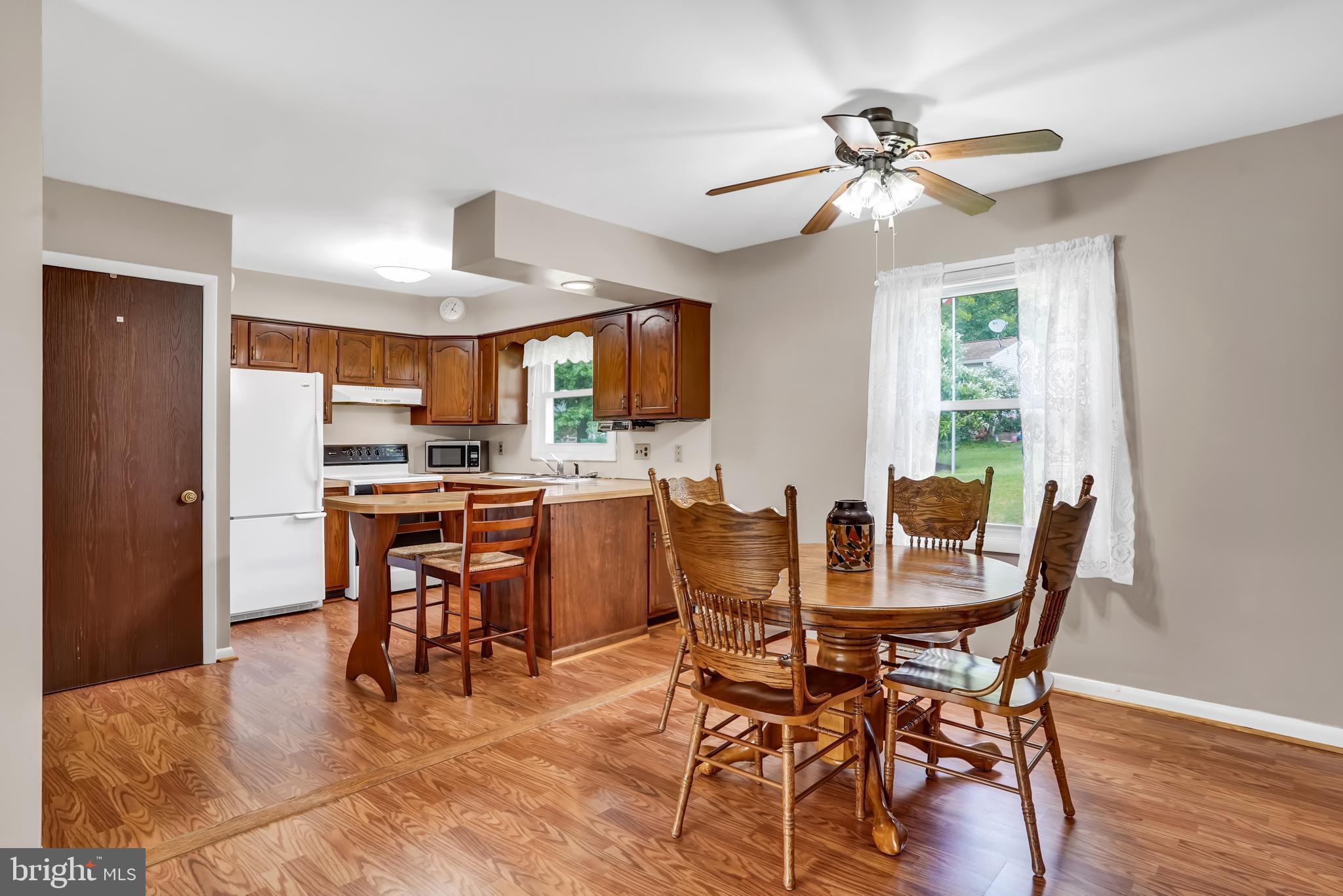 30 Washington Road New Freedom, PA 17349 - Photo 6 of 27 Dining*Kitchen