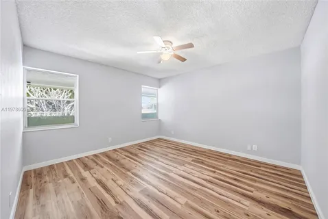 $225,000 | 860 Southeast 6th Avenue, Unit 311, Deerfield Beach, FL 33441