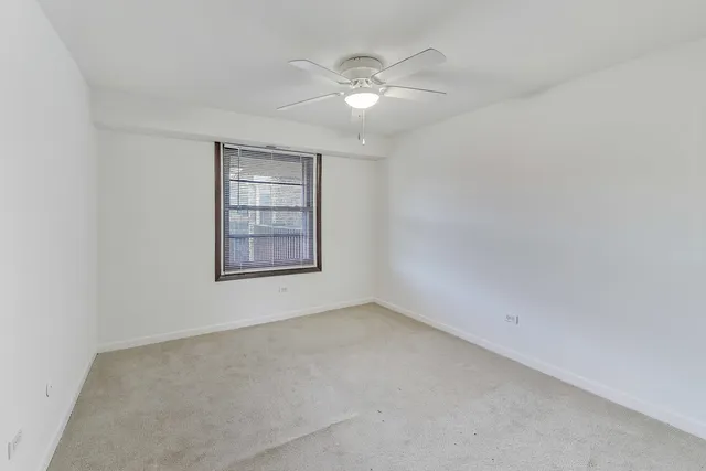 $220,000 | 4553 West 56th Street, Unit 305, Chicago, IL 60629