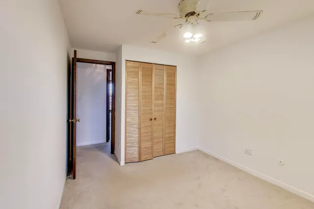 $220,000 | 4553 West 56th Street, Unit 305, Chicago, IL 60629