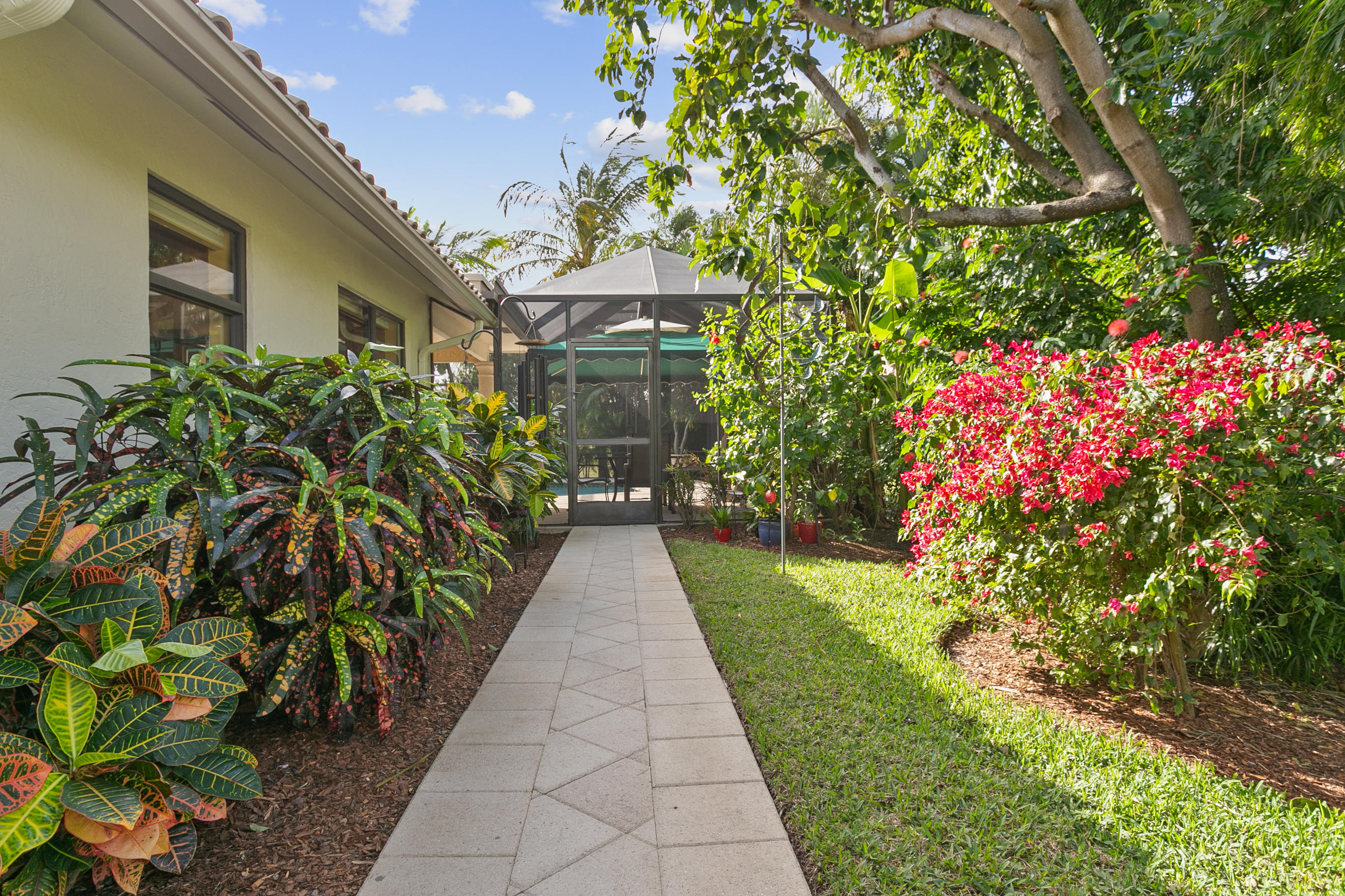 5291 Northwest 3rd Terrace Boca Raton, FL 33487 - Photo 42 of 53 BEAUTIFULLY LANDSCAPE IN SIDE YARD...