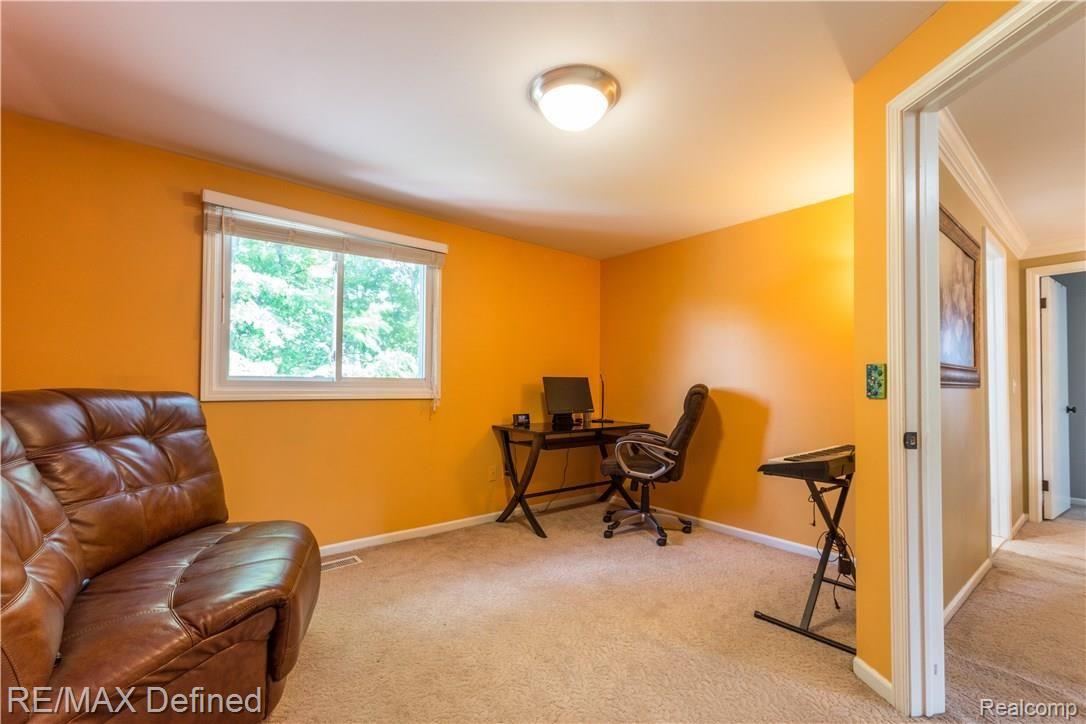 1514 Lomas Verdes Rochester, MI 48306 - Photo 45 of 57 1514 Lomas Verdes-28.jpg