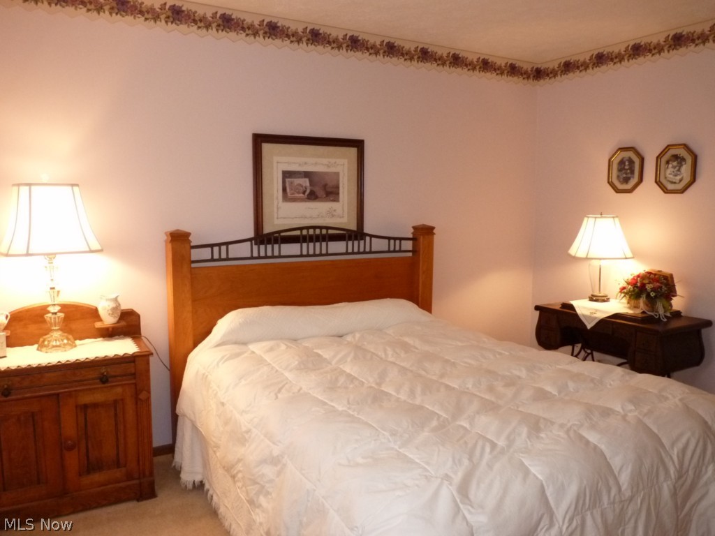 6545 Elmdale Road Cleveland, OH 44130 - Photo 7 of 25